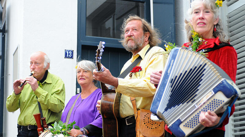 Folkcorn - historische Nederlandse en Vlaamse volksmuziek