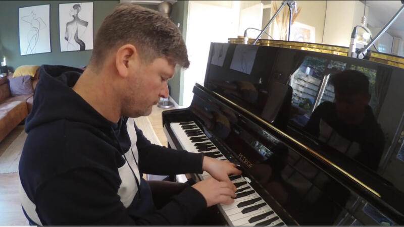 Merlijn on Piano