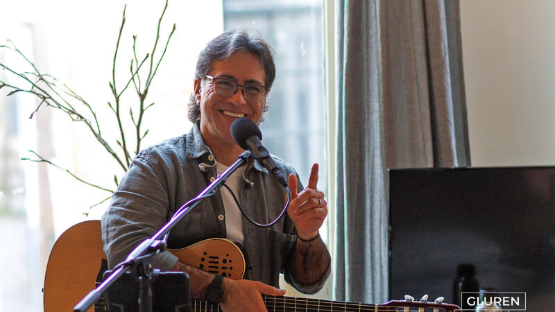 Alberto Zarraga Troubador