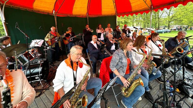 De Blue Basement Bigband