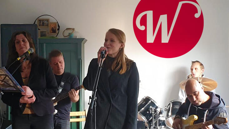 WhoCares coverband