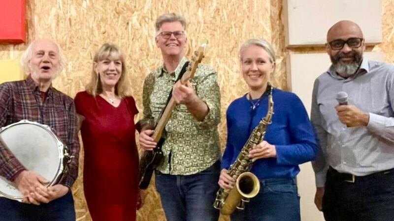 Comes Jazz - feestelijke swing en latin