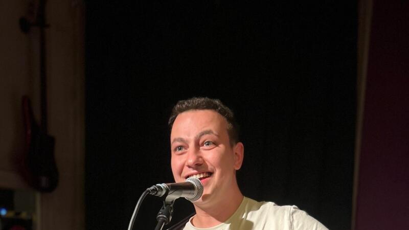 De-Micha-Ghorghy-op-zoek-naar-zichzelf-show