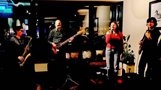 Simone's Gig