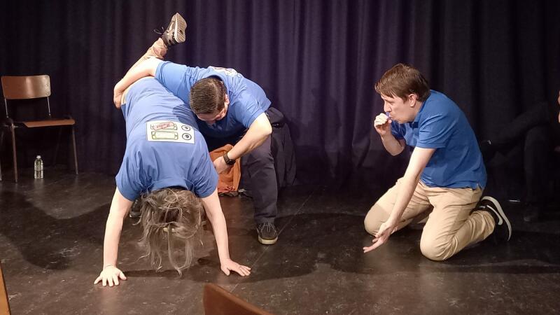 De Buren van Marlies speelt inprovisatietheater