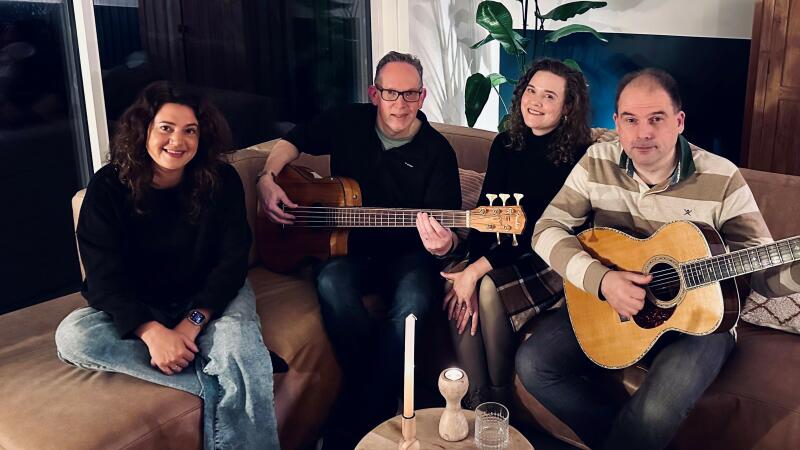 Acouschicks