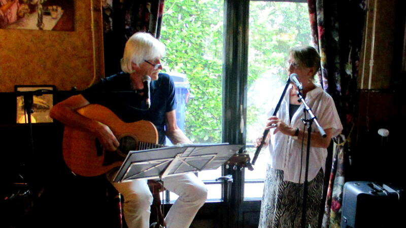 Folk-Shoreline