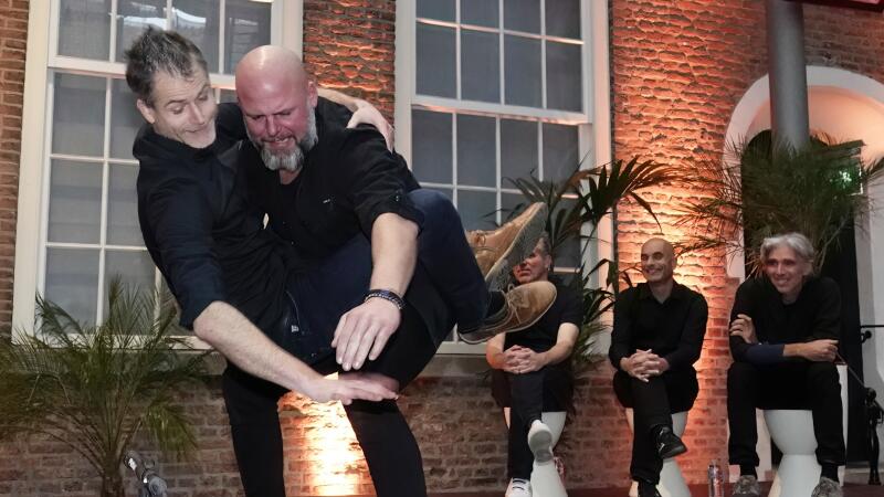 Tot Zover geïmproviseerd theater