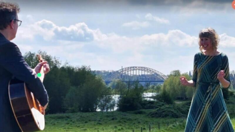 Over de brug