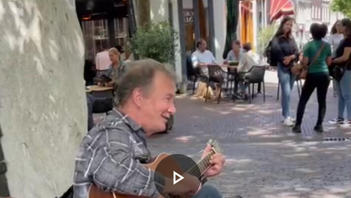 Straatmuzikant: Wijnand Buur