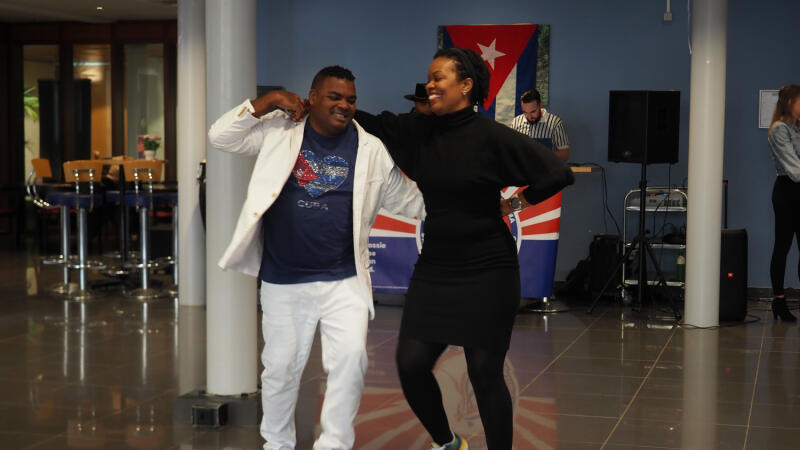 Salsa demo + workshop