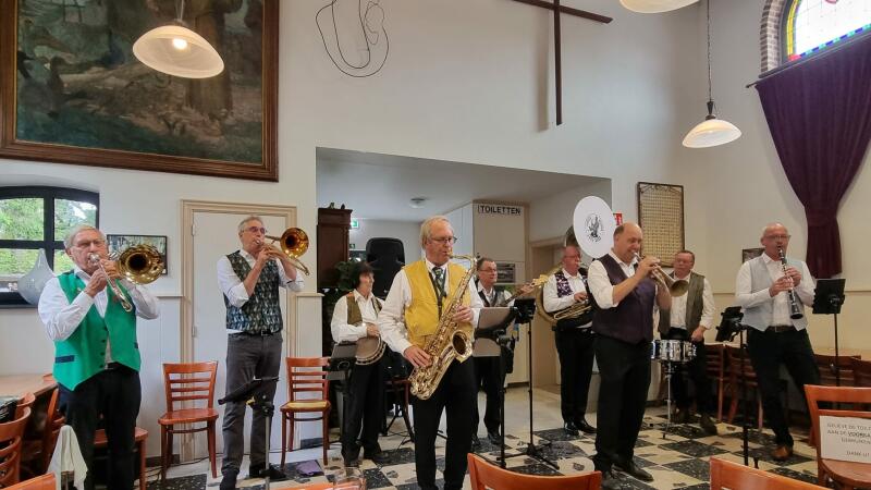 The Hugger Mugger Jazz Band