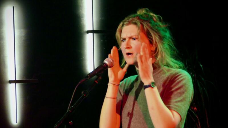 Hedwigs cabaret: stilstaan is ook staan