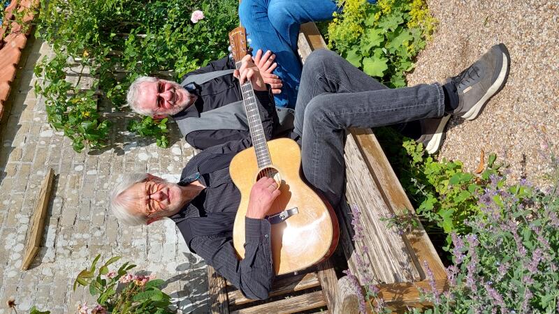 Hansl speelt en zingt 'Van weerstand, weemoed en warmte'