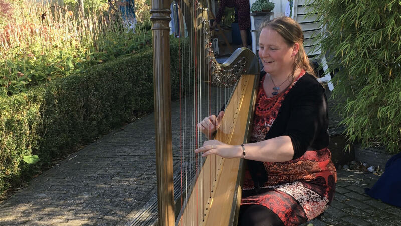 Harpiste Yvette Verzijl