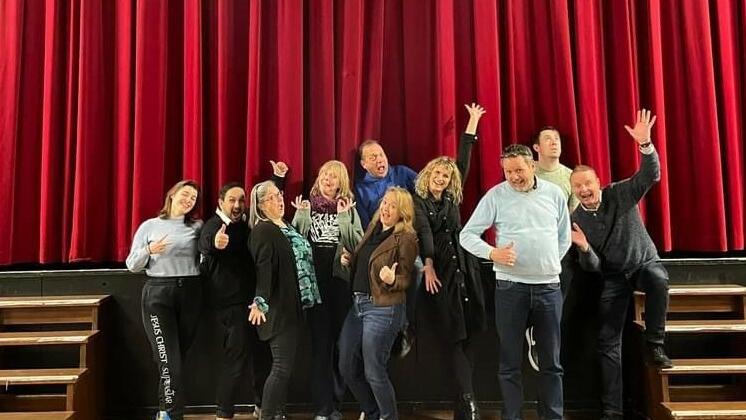 De Buren van Marlies speelt improvisatietheater